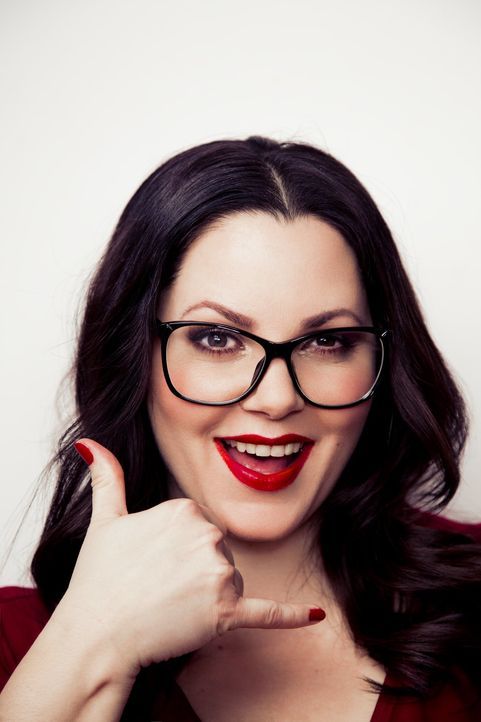 Beantwortet Fragen rund um Liebe und Sex jetzt auch telefonisch: Sex-Expertin Paula Lambert (Bild) ... - Bildquelle: Jens Koch sixx / Jens Koch