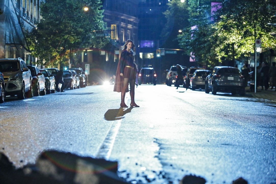 Schafft es Kara (Melissa Benoist), ihre Superkräfte zurückzuerlangen und die Gefahr durch den mutierenden Dr. Rudy Jones für immer auszuschalten? - Bildquelle: 2016 Warner Bros. Entertainment, Inc.
