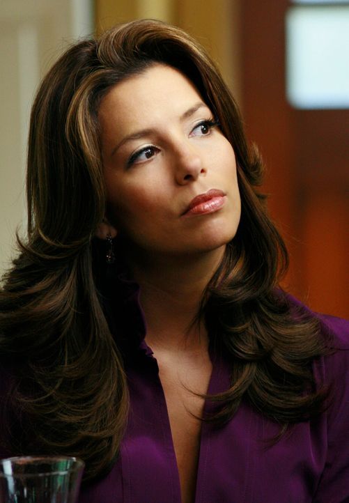 Gabrielle (Eva Longoria) versucht vergeblich, von ihrem neuen Ehemann Victor mehr Aufmerksamkeit und Zeit zu erhalten, um Carlos von Edie zurückzuge... - Bildquelle: ABC Studios
