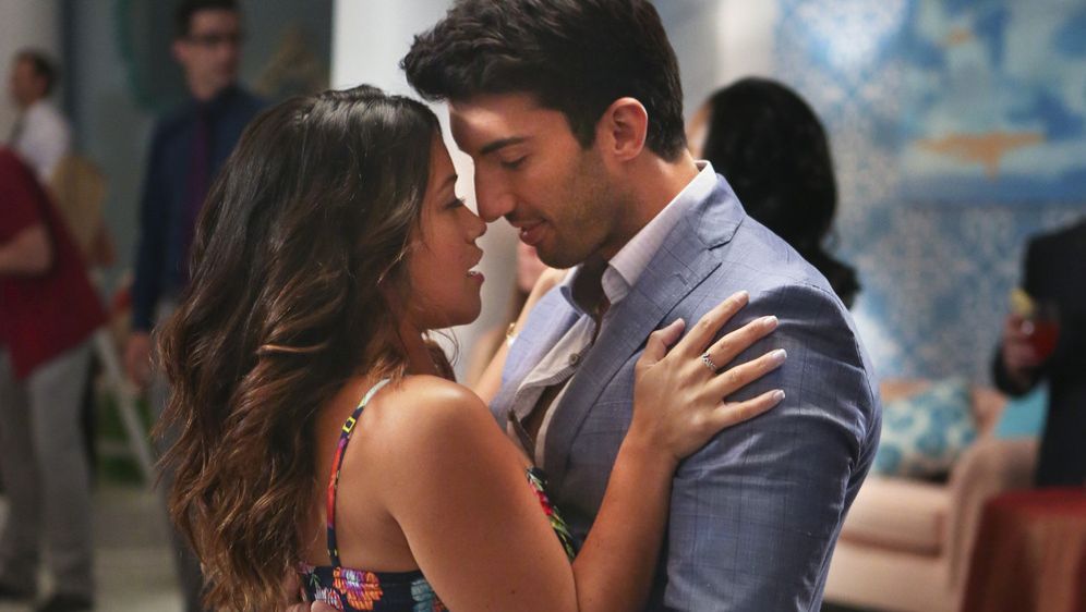 Jane The Virgin Chapter Three Sixx