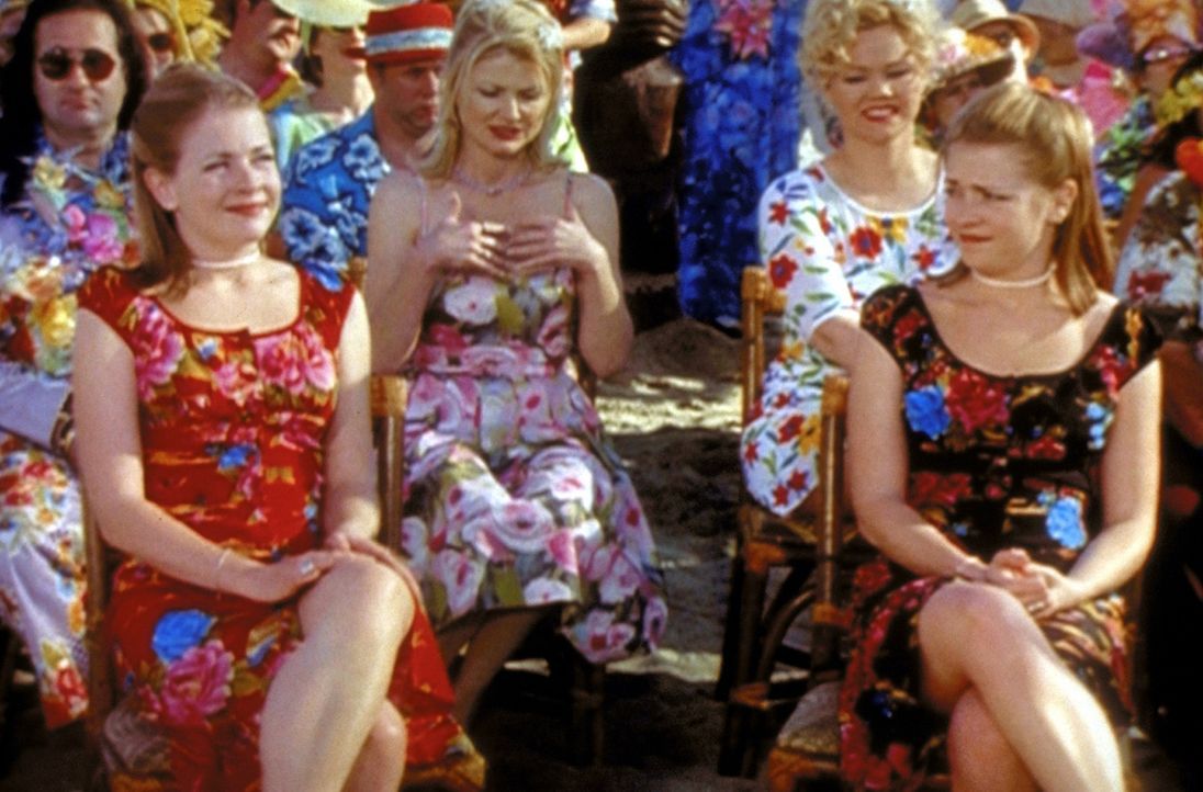 Sabrina (Melissa Joan Hart, vorne) muss feststellen, dass sie eine Zwillingsschwester hat. Bei Hexenzwillingen ist leider einer immer böse ... - Bildquelle: Paramount Pictures
