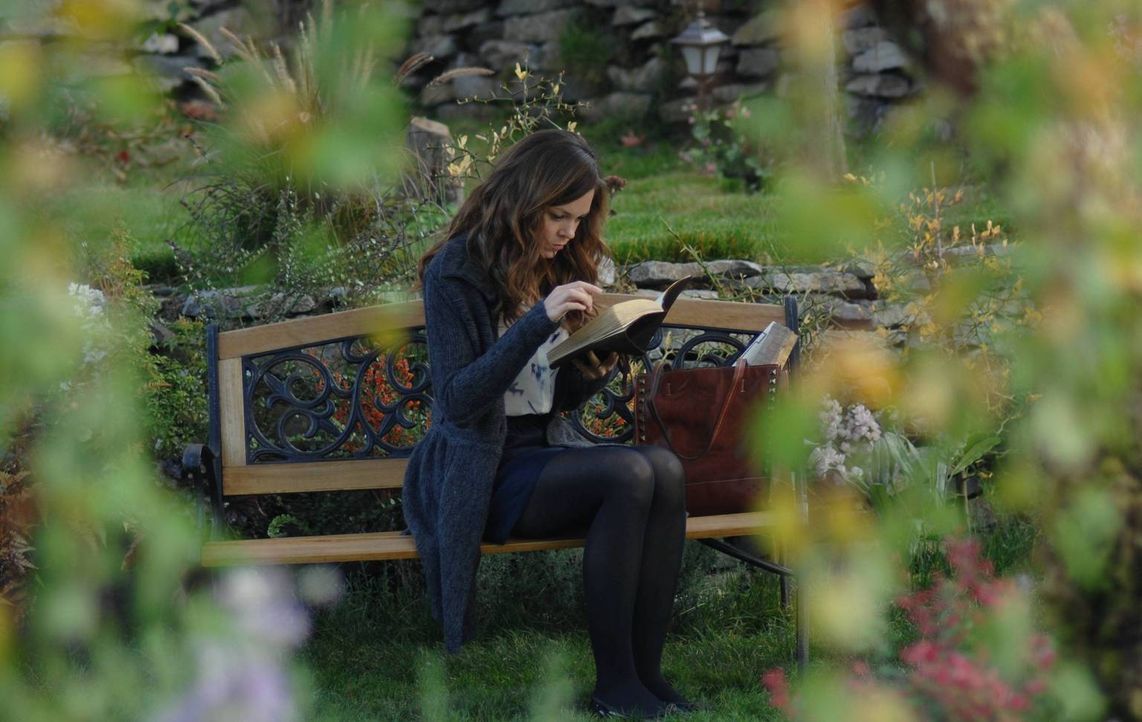 Ihre Neugier bringt Ingrid (Rachel Boston) und die ganze Welt in Gefahr ... - Bildquelle: 2013 Lifetime Entertainment Services, LLC. All rights reserved.