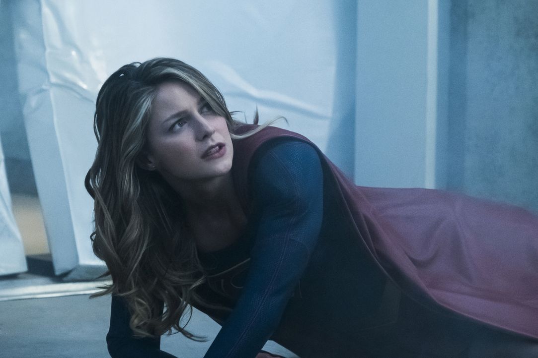 Eine wichtige Entscheidung könnte das Leben von Kara alias Supergirl (Melissa Benoist) für immer verändern ... - Bildquelle: 2017 Warner Bros.