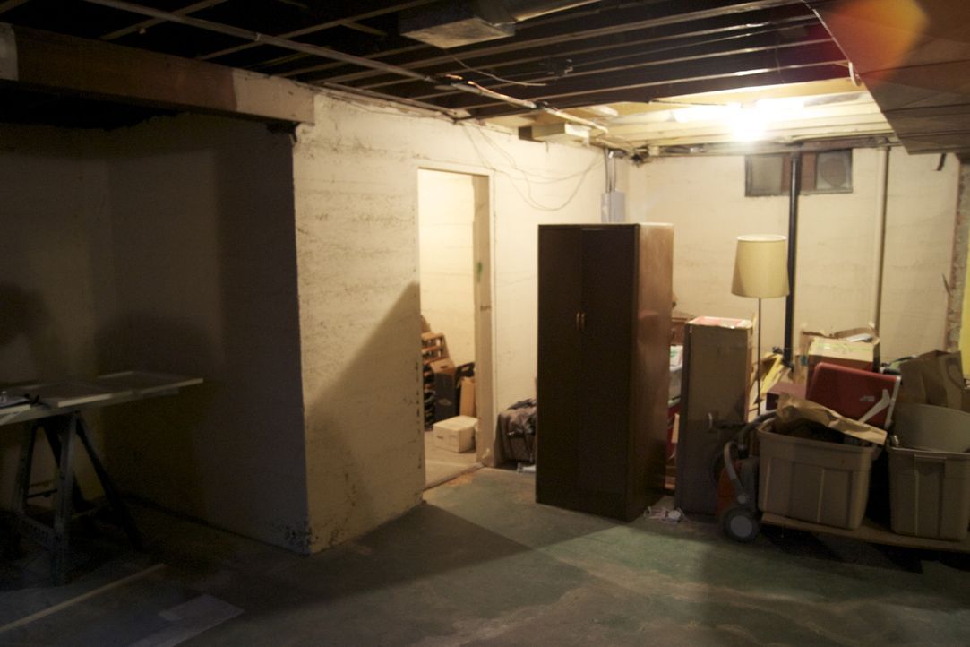 Ein Paar aus Portland möchte seinen Keller endlich ausbauen und den Platz sinnvoll nutzen, denn aktuell werden dort nur Dinge aufbewahrt. Jetzt soll... - Bildquelle: 2009, DIY Network/Scripps Networks, LLC