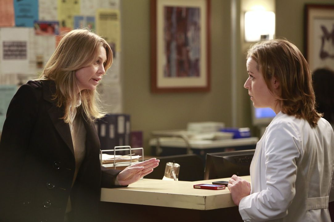 Während Cristina einen Wettbewerb zwischen Stephanie und Leah auslöst, der zu einem medizinischen Notfall führt, möchte Meredith (Ellen Pompeo, l.),... - Bildquelle: ABC Studios