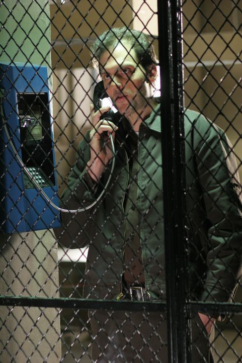 James Hogan (Silas Weir Mitchell), wegen Mordes an seiner Großmutter im Gefängnis, hat von einem Mithäftling etwas äußerst interessantes erfahren ..... - Bildquelle: Warner Bros. Television