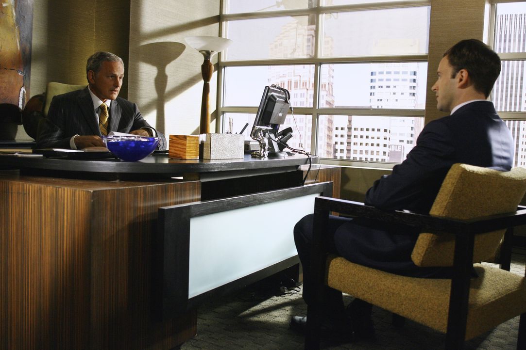 Seine neueste Vision lässt Eli (Jonny Lee Miller, r.) einen ungewöhnlichen Fall annehmen. Jordan (Victor Garber, l.) zweifelt allerdings am Urteilun... - Bildquelle: Disney - ABC International Television