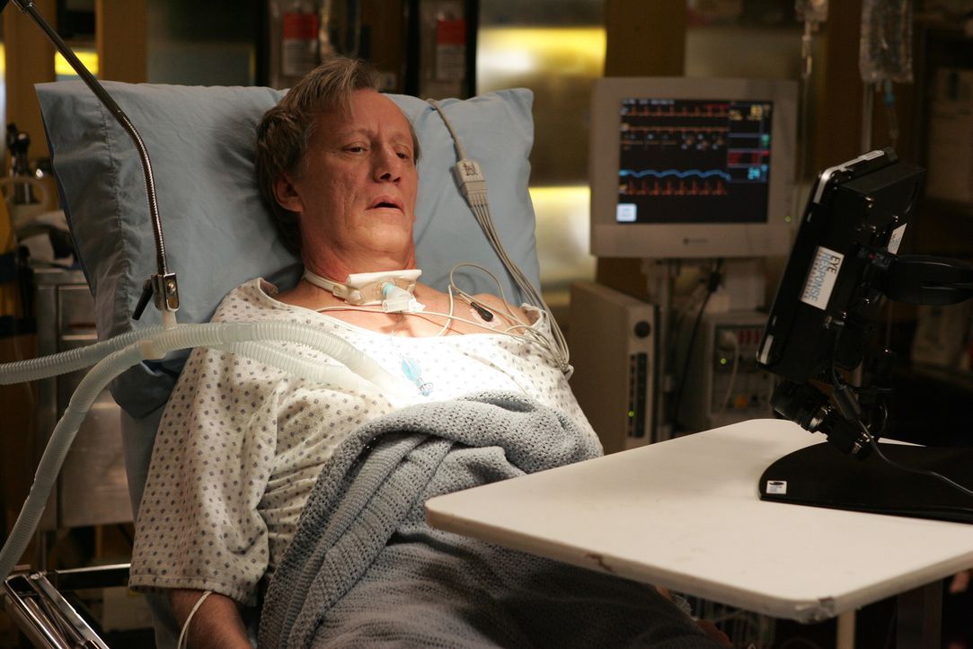 Dr. Nate Lennox (James Woods), ein ehemaliger Professor für Biochemie, der an Multiple Sklerose leidet,  wird ins County eingeliefert ... - Bildquelle: Warner Bros. Television