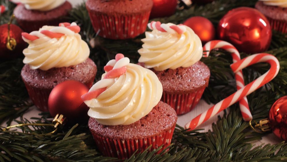 Weihnachts-Cupcakes mit Zuckerstangen | Rezept aus Enie backt