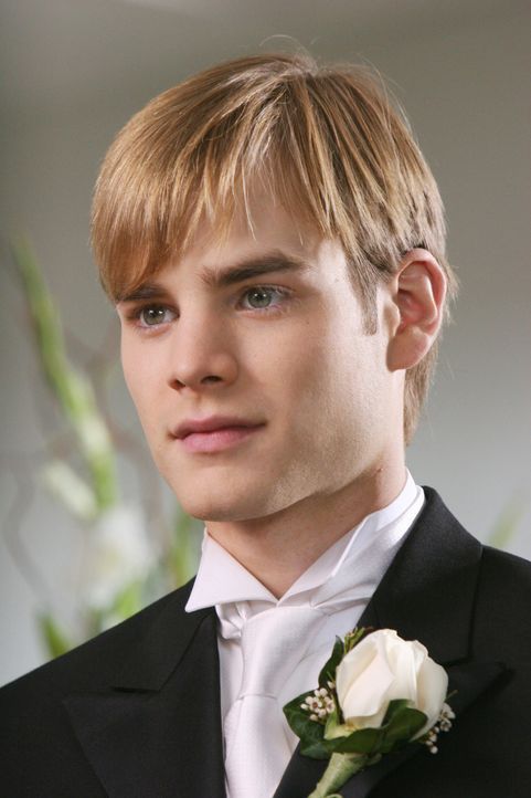 Am Morgen der Hochzeit ist Simon (David Gallagher) ganz mulmig zu Mute und plötzlich ist er sich in seiner Entscheidung total unsicher. Wird die Ze... - Bildquelle: The WB Television Network