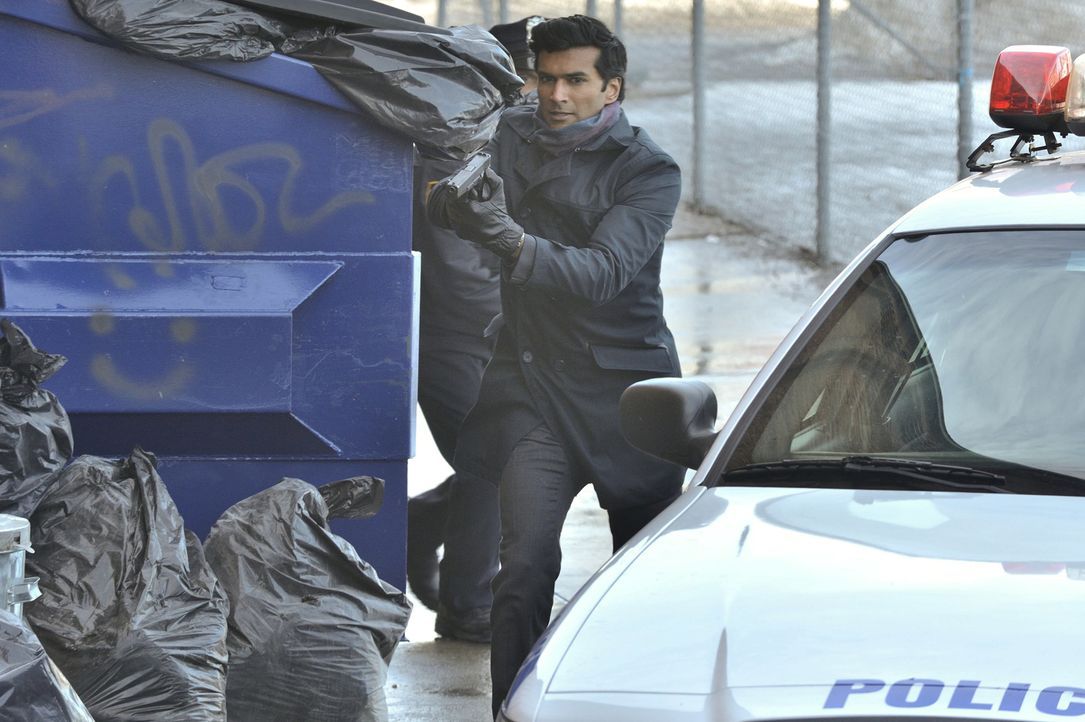 Auf der Suche nach Vincent: Gabe (Sendhil Ramamurthy) ... - Bildquelle: 2013 The CW Network, LLC. All rights reserved.