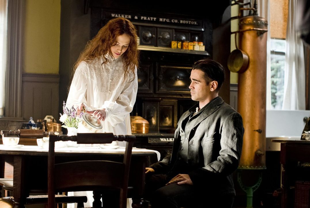 Peter Lake (Colin Farrell, l.), ein Kleinkrimineller, verliebt sich 1916 in Beverly Penn (Jessica Brown-Findlay, r.), eine todkranke Erbin. Er versu... - Bildquelle: Warner Brothers