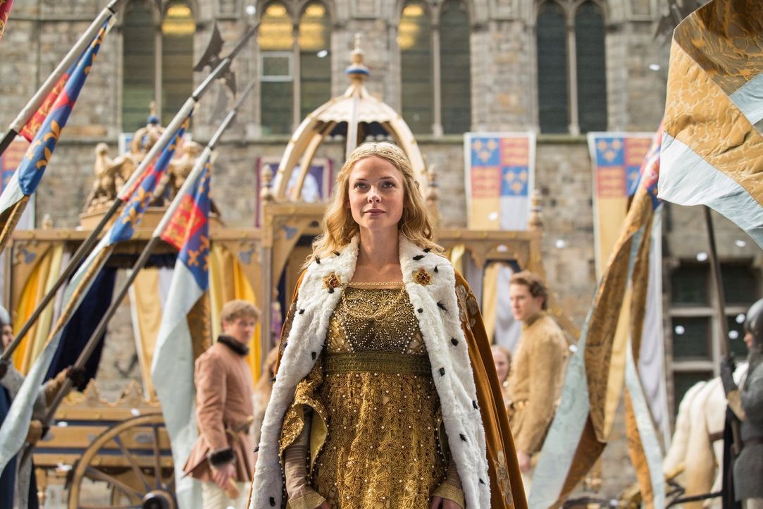 Die Krönung von Elizabeth (Rebecca Ferguson) ist vollbracht ... - Bildquelle: 2013 Starz Entertainment LLC, All rights reserved