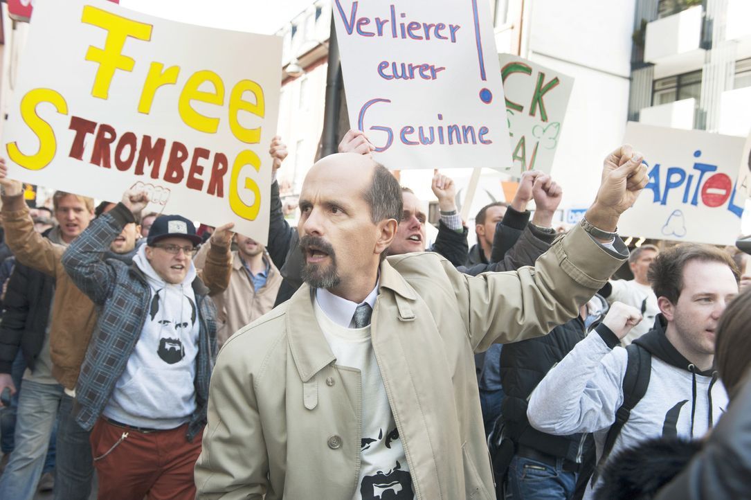 "Lass das mal den Papa machen, der Papa macht das gut!" Macht aus seiner Entlassung eine deutschlandweite Protestaktion - mit durchschlagendem Erfol... - Bildquelle: Willi Weber Brainpool