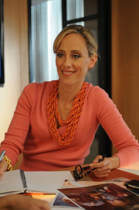 Wird mit ihrer Vergangenheit und ihren zerrütteten Familienverhältnissen konfrontiert: Nico (Kim Raver) ... - Bildquelle: NBC, Inc.