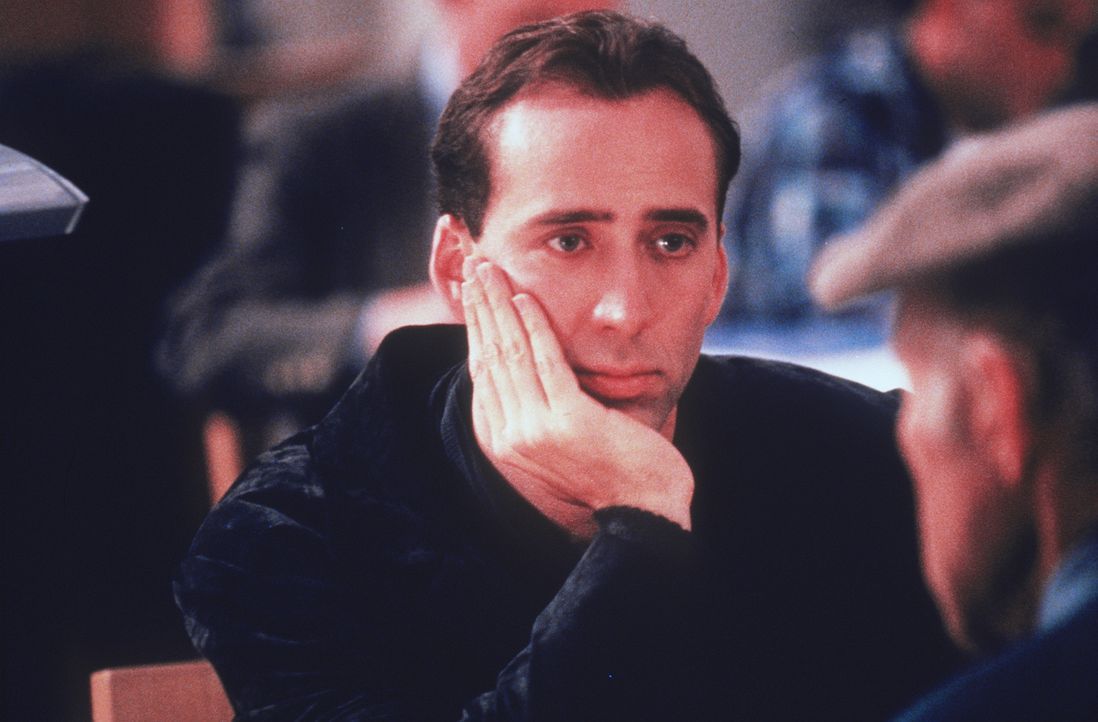 Wozu sind Flügel gut, wenn man den Wind nicht spüren kann? Engel Seth (Nicolas Cage) ist so von den Menschen fasziniert, dass er auch fühlen, berühr... - Bildquelle: Warner Bros.