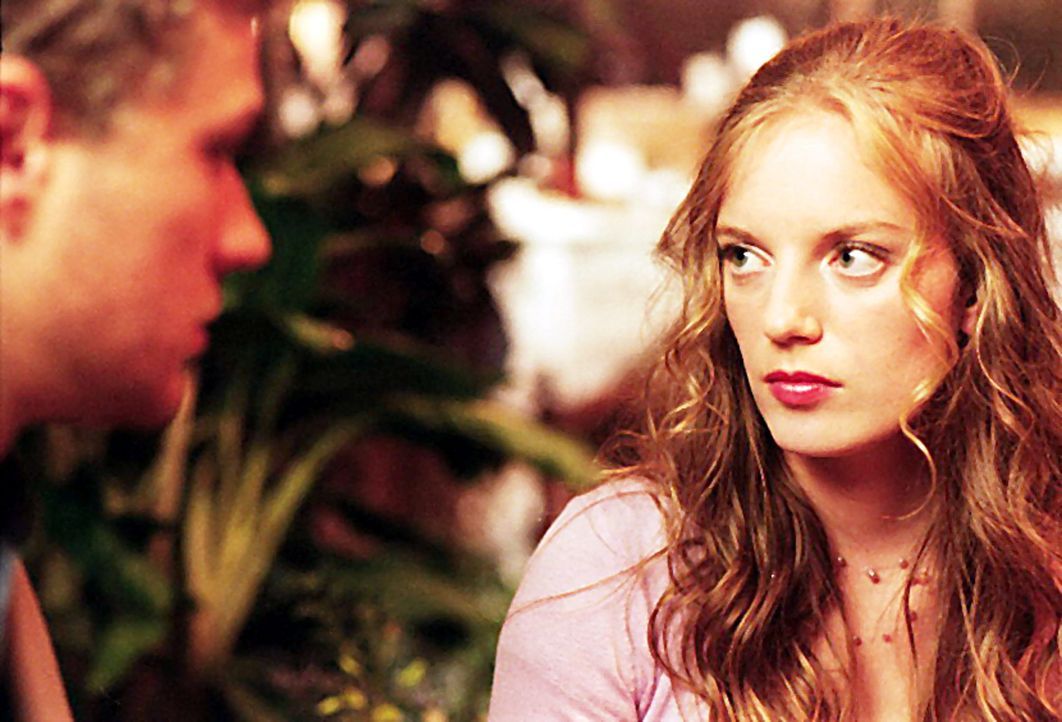 Plötzlich erscheint im Krankenhaus auch noch seine mögliche Geliebte, Clair (Sarah Polley, r.). Der unter Amnesie leidende Simon (Ryan Phillippe,... - Bildquelle: Miramax Films