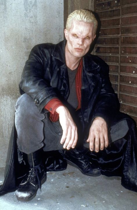 Spike (James Marsters) führt wieder nichts Gutes im Schilde. - Bildquelle: TM +   2000 Twentieth Century Fox Film Corporation. All Rights Reserved.
