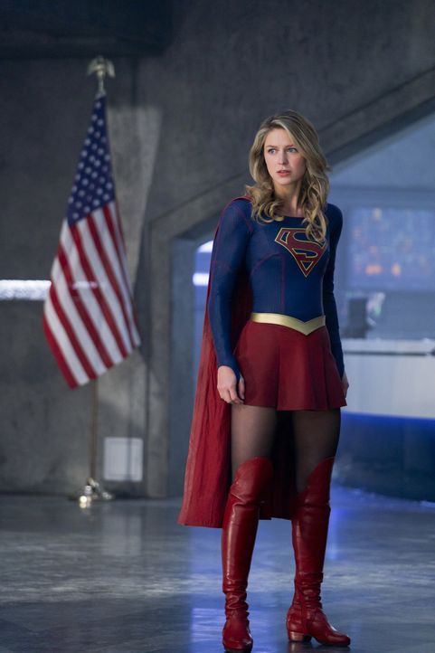 Kara alias Supergirl (Melissa Benoist) erkennt, welche Pläne Serena mit der Erde hat ... - Bildquelle: 2017 Warner Bros.