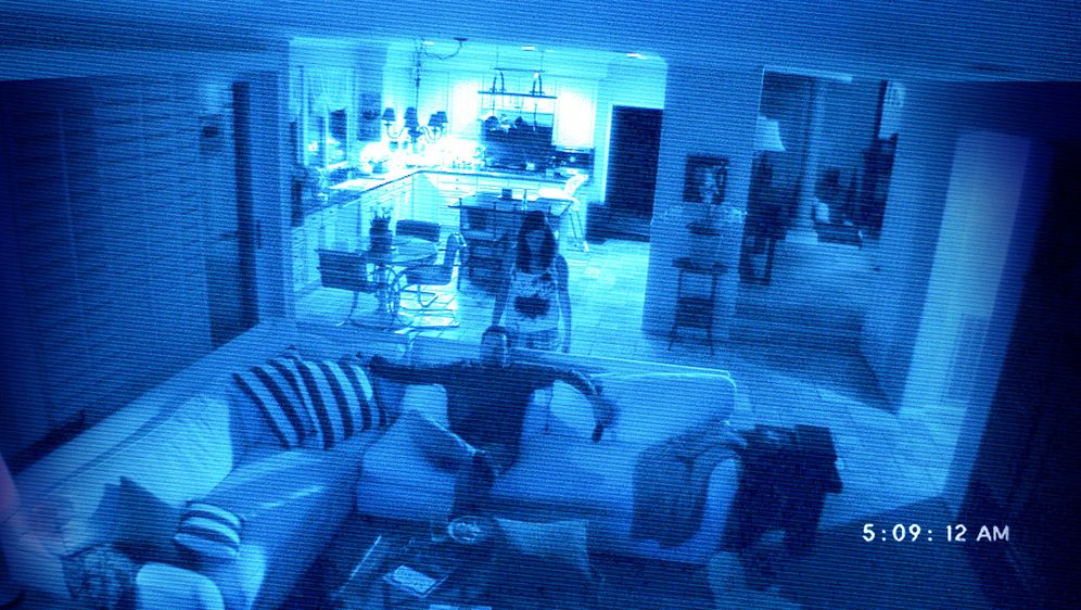 Film Paranormal Activity 2 sixx