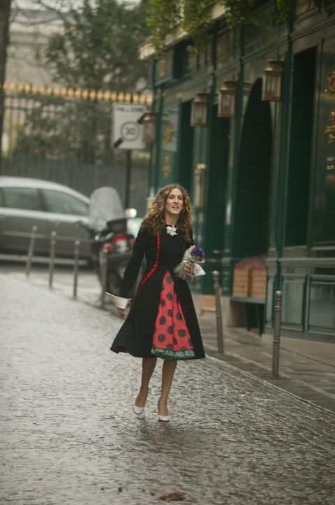 Carrie (Sarah Jessica Parker) kann sich an das Leben in Paris nicht gewöhnen ... - Bildquelle: Paramount Pictures