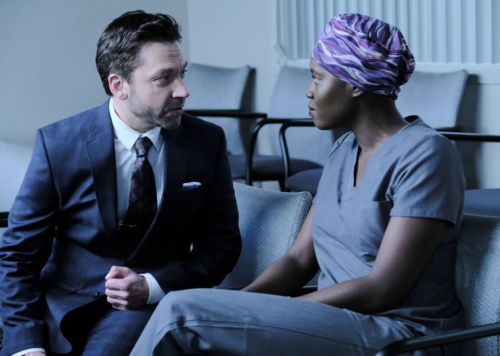 Gordon Page (Michael Weston, l.); Dr. Mina Okafor (Shaunette Renée Wilson, r.) - Bildquelle: Guy D'Alema 2018-2019 Twentieth Century Fox Film Corporation. All rights reserved. / Guy D'Alema
