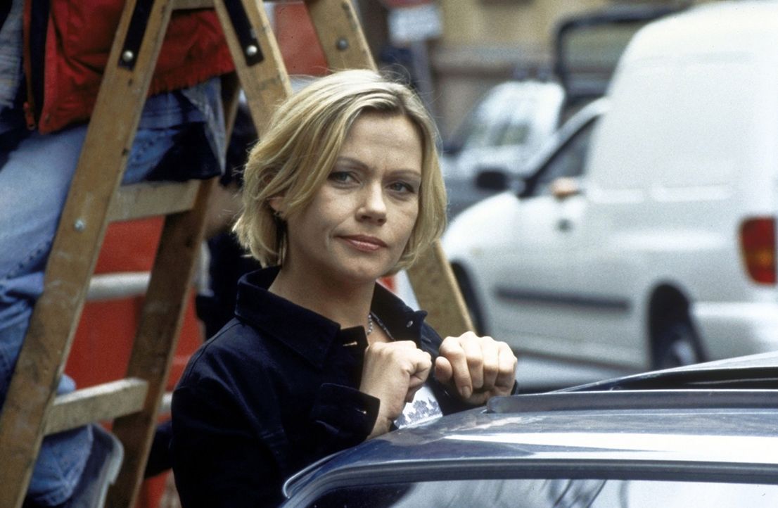 Gefangene ihres Herzens: Marie (Jennifer Nitsch) findet ihr Lebensglück nicht bei einem, sondern gleich bei zwei Männern ... - Bildquelle: ProSieben