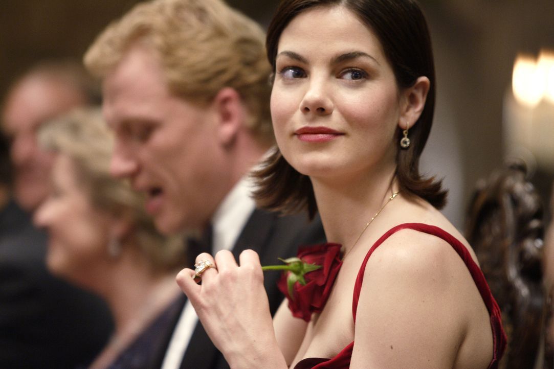 Erst während des Verlobungsessens geht Hannah (Michelle Monaghan) auf, dass ihr Herz schon lange vergeben ist ... - Bildquelle: 2008 Columbia Pictures Industries, Inc. and Beverly Blvd LLC. All Rights Reserved.