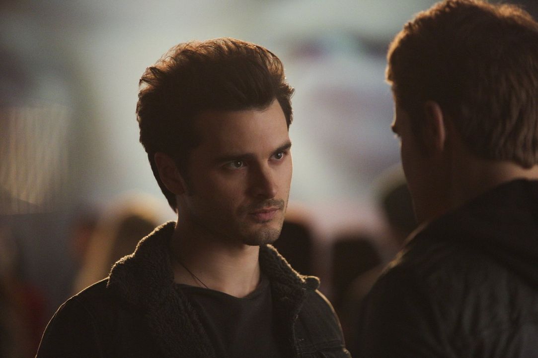 Auf der Suche nach Antworten: Enzo (Michael Malarkey) ... - Bildquelle: Warner Bros. Entertainment, Inc