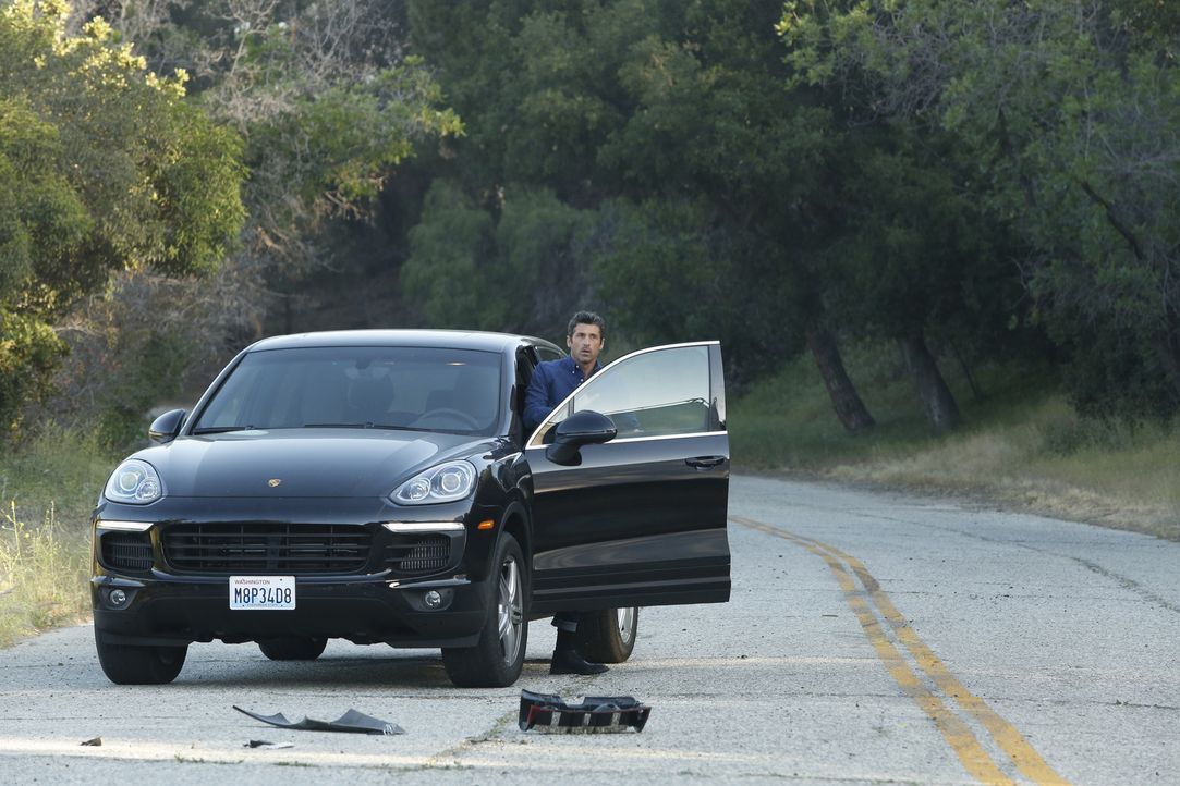 Wird Zeuge eines schrecklichen Autounfall: Derek (Patrick Dempsey) ... - Bildquelle: ABC Studios
