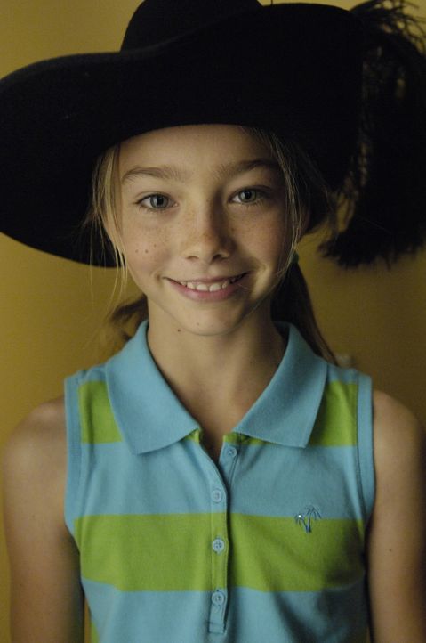 Ahnt noch nichts von der Krankheit ihres kleinen Bruders: Annie (Kelsey Lynn Batelaan) ... - Bildquelle: TM and   2004 Warner Bros. Entertainment Inc. All Rights Reserved.
