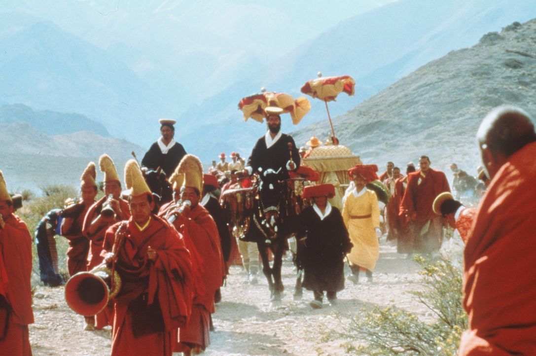 In Tibet kommt Heinrich Harrer, ein Österreicher und Nazi-Sympathisant, mit der friedlichen, buddhistischen Kultur in Kontakt. In dem jungen Dalai... - Bildquelle: TriStar Pictures