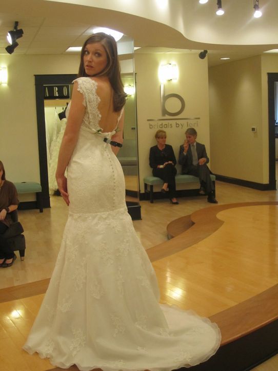 Delaina ist auf der Suche nach ihrem perfekten Hochzeitskleid. - Bildquelle: TLC & Discovery Communications