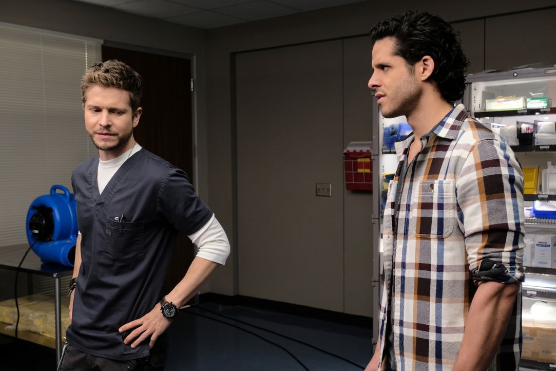 Dr. Conrad Hawkins (Matt Czuchry, l.); Dr. Alec Shaw (Miles Gaston Villanueva, r.) - Bildquelle: 2018-2019 Twentieth Century Fox Film Corporation. All rights reserved.
