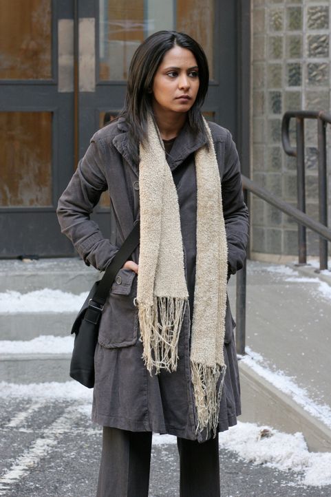 Obwohl Neela (Parminder Nagra) die Stelle in der Chirurgie bekommen hat, plagt sie großer Kummer ... - Bildquelle: Warner Bros. Television