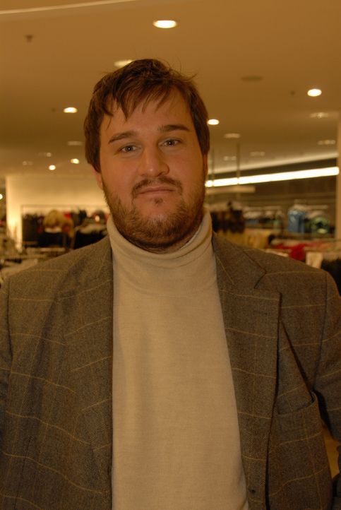 Ludwig hofft auf die Beratung der Kandidaten, um auch mit seinem Outfit bei einem Blind-Date zu überzeugen. - Bildquelle: Walter Wehner Sat.1
