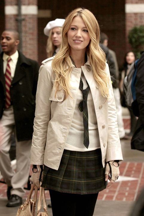 Serenas (Blake Lively) Welt gerät ins Straucheln, als eine alte Freundin wieder auftaucht ... - Bildquelle: Warner Bros. Television
