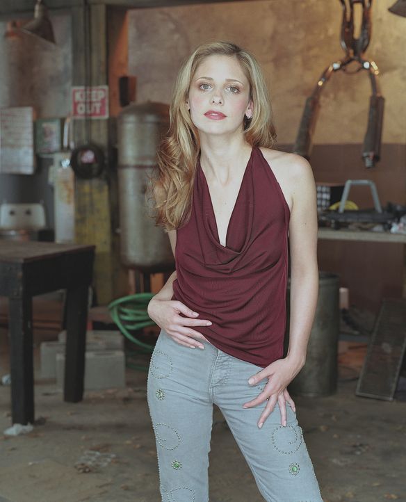 (7. Staffel) - Buffy (Sarah Michelle Gellar) ist die Auserwählte: Sie allein muss sich den Vampiren, Dämonen und den Mächten der Finsternis stellen... - Bildquelle: TM +   Twentieth Century Fox Film Corporation. All Rights Reserved.