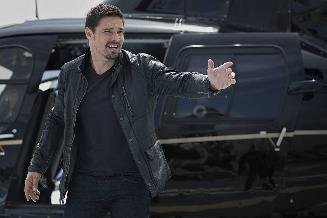 Die Erbin Bootsy Durbrige wird bei einer Explosion verletzt und ins Krankenhaus eingeliefert. Vincent (Jay Ryan) und Cat wollen denjenigen finden, d... - Bildquelle: Sven Frenzel 2016 The CW Network. All Rights Reserved.
