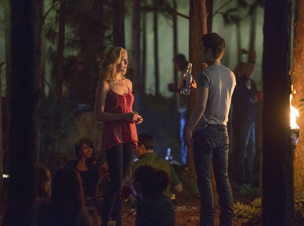Party im Wald - Bildquelle: Warner Bros. Entertainment Inc. 