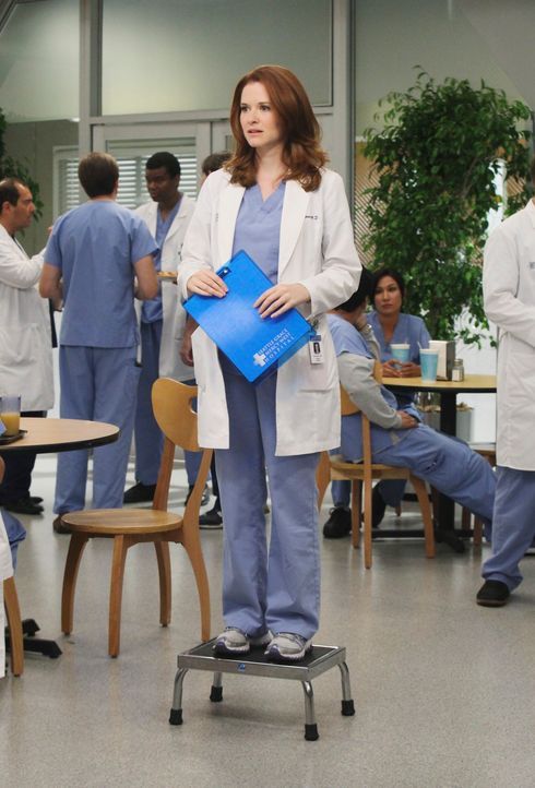 Ist von ihrem neuen Job als Stationsärztin vollkommen überfordert: April (Sarah Drew) ... - Bildquelle: ABC Studios