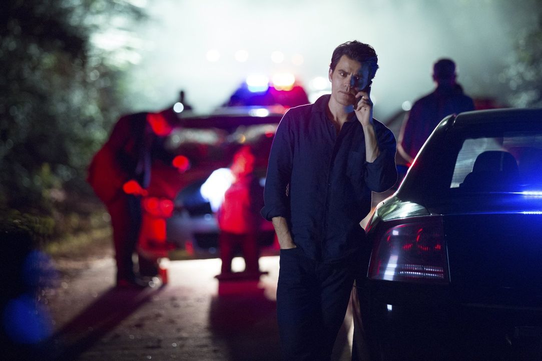 Kommen Stefan (Paul Wesley) und Bonnie Enzo und Damon endlich auf die Spur, nachdem Enzo den Rest seiner Selbstkontrolle nutzt, um Bonnie mehrere Ze... - Bildquelle: Warner Bros. Entertainment, Inc.