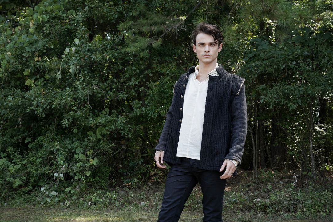 Sebastian (Thomas Doherty) - Bildquelle: Jace Downs 2020 Warner Bros Entertainment Inc. All rights reserved. / Jace Downs