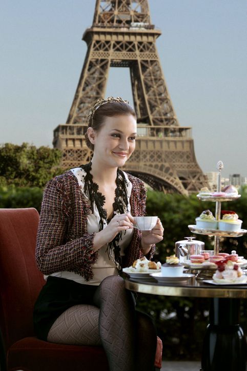 Gibt sich trotz ihres Liebeskummers große Mühe, sich in Paris zu amüsieren: Blair (Leighton Meester) ... - Bildquelle: Warner Brothers