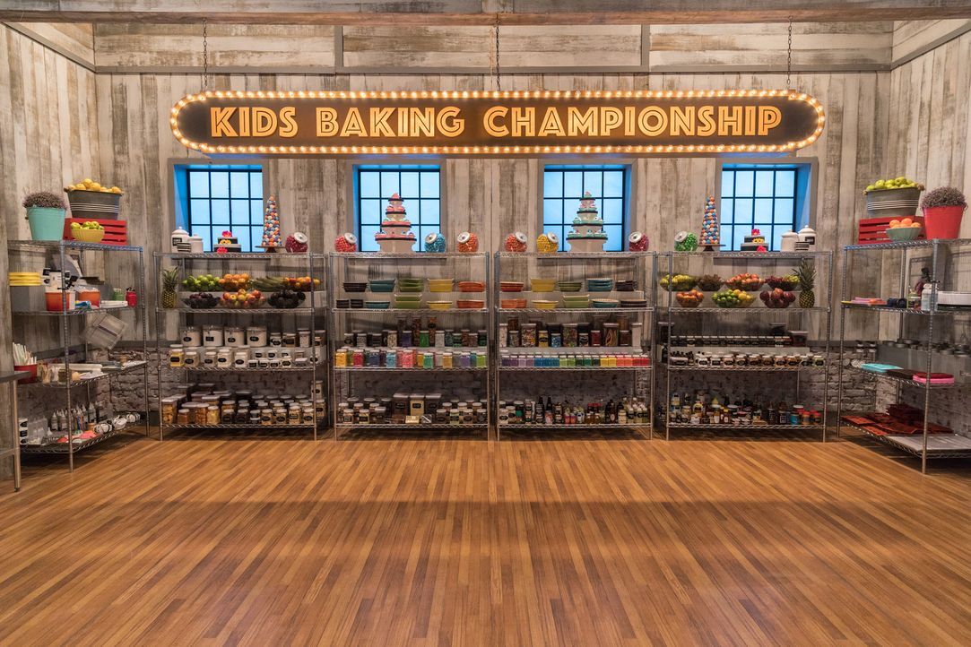 "Kids Baking Championship" ist für Junior-Backtalente eine Chance, um sich in Sachen Geschmack, Kreativität und Präsentation vor einer Jury zu behau... - Bildquelle: Zack Smith 2017, Television Food Network, G.P. All Rights Reserved.
