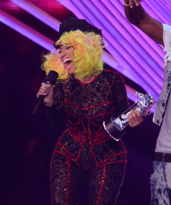 Nicki Minaj in Grusel-Outfit bei den MTV VMAs - Bildquelle: AFP ImageForum