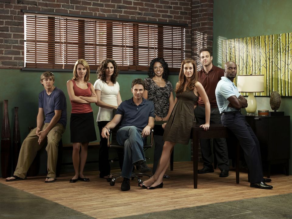 (1. Staffel) - Private Practice: (v.l.n.r.) William Dell Parker (Chris Lowell), Dr. Charlotte King (KaDee Strickland), Dr. Violet Turner (Amy Brenne... - Bildquelle: 2007 American Broadcasting Companies, Inc. All rights reserved.