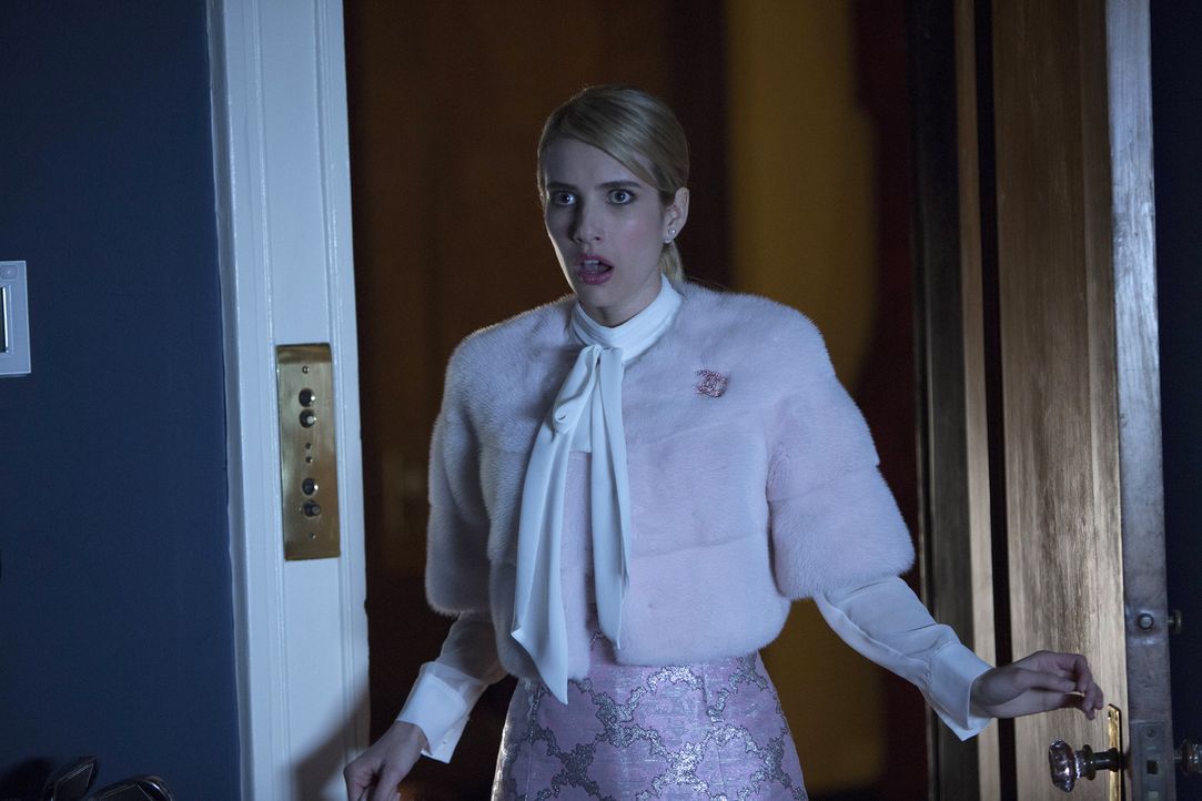Ihr sonst so perfektes Leben als KKT Königin beginnt zu bröckeln: Chanel (Emma Roberts) ... - Bildquelle: Steve Dietl 2015 Fox and its related entities.  All rights reserved.