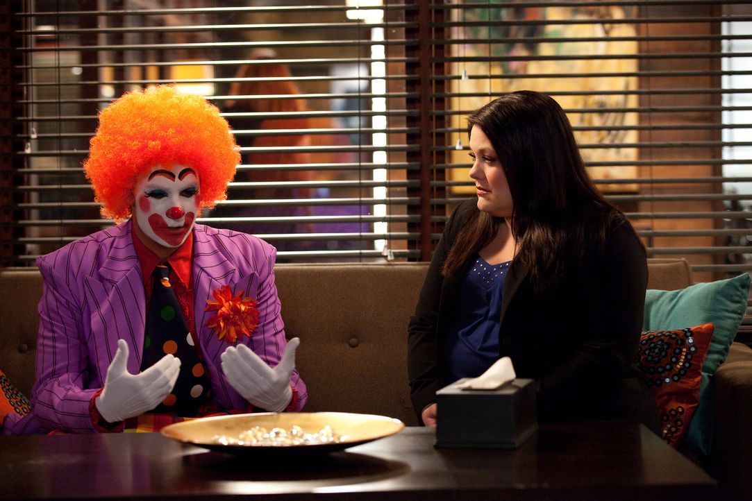 Ein besonders schwieriger Fall wartet auf Jane (Brooke Elliott, r.). Sie vertritt einen Mann (Barry Watson, l.), der die Trauer um seine verstorbene... - Bildquelle: 2009 Sony Pictures Television Inc. All Rights Reserved.