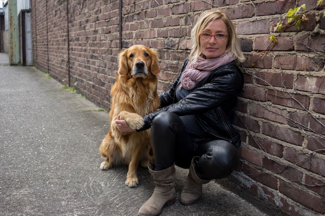 Die Mission des einzigartigen Projekts mit Sabine Hulsebosch (Foto) und Masih Samin: Der Hund bekommt ein neues Zuhause und der Mensch die so dringe... - Bildquelle: SAT.1